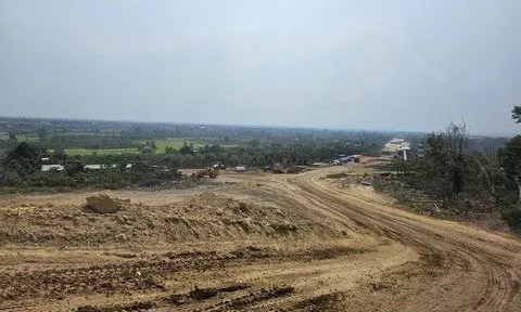 Đắk Lắk: Kiên quyết xử lý việc múc đất của dự án cao tốc mang đi bán