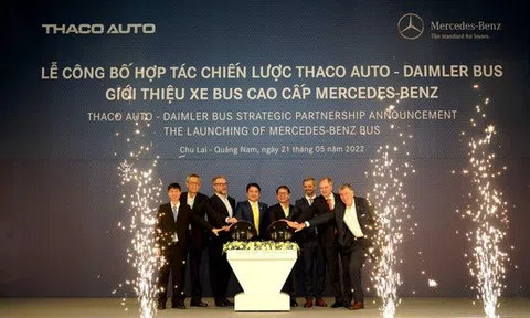 Thaco Auto - Daimler Bus hợp tác chiến lược và ra mắt xe buýt Mercedes-Benz