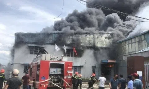 Cháy lớn tại công ty may ở Quảng Nam