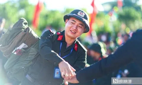 Lâm Đồng: 1.371 thanh niên hăng hái lên đường nhập ngũ